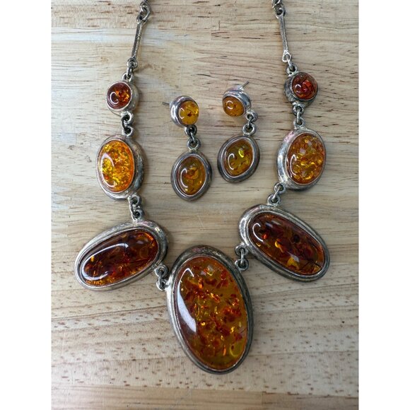 Amber Necklace & Earring Set With Silver Details - Picture 3 of 16